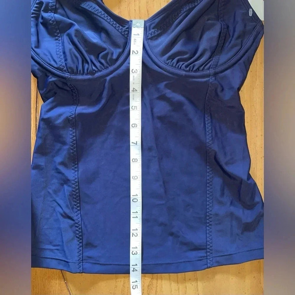 NWT Women’s Athleta Kaimana Tankini Bathing Suit Swim Top Size 32 D/DD Tall - Picture 14 of 15